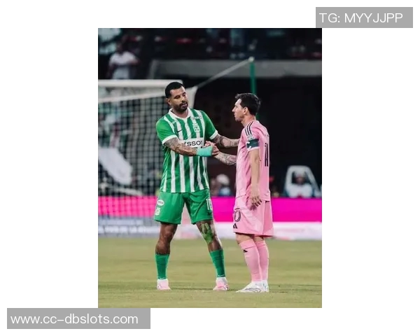 梅西与苏亚雷斯同框亮相迈阿密国际启程前往厄瓜多尔的精彩瞬间 梅西与苏亚雷斯同框亮相迈阿密国际启程前往厄瓜多尔的精彩瞬间